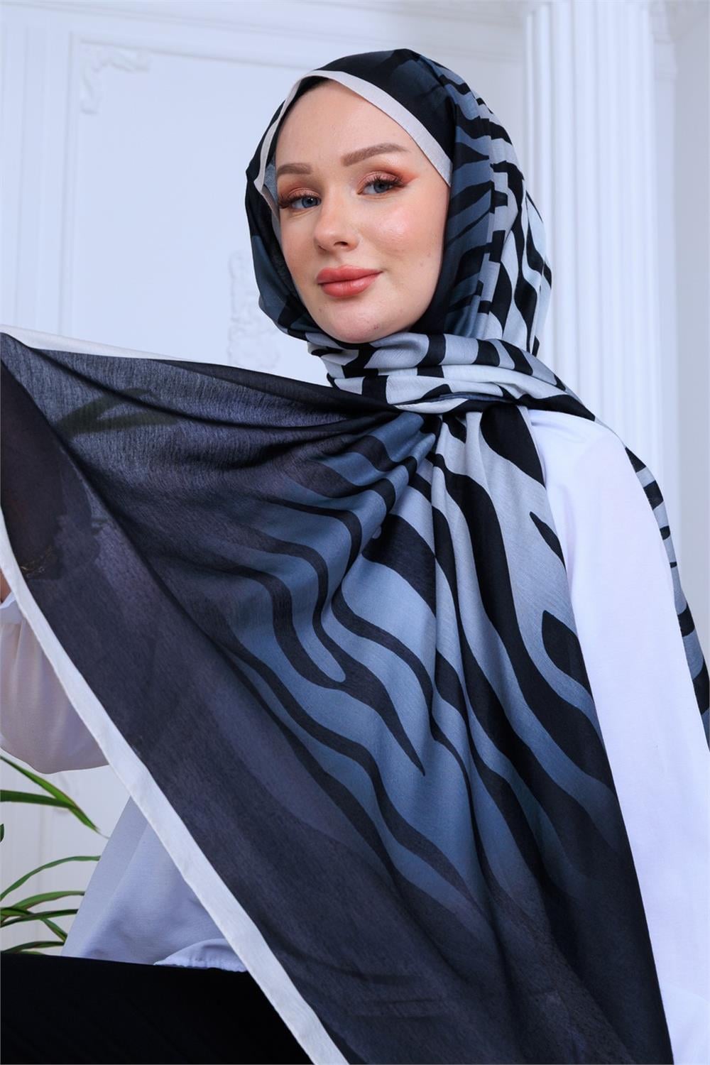 Zebra Elegans Desenli Dijital Soft Şal