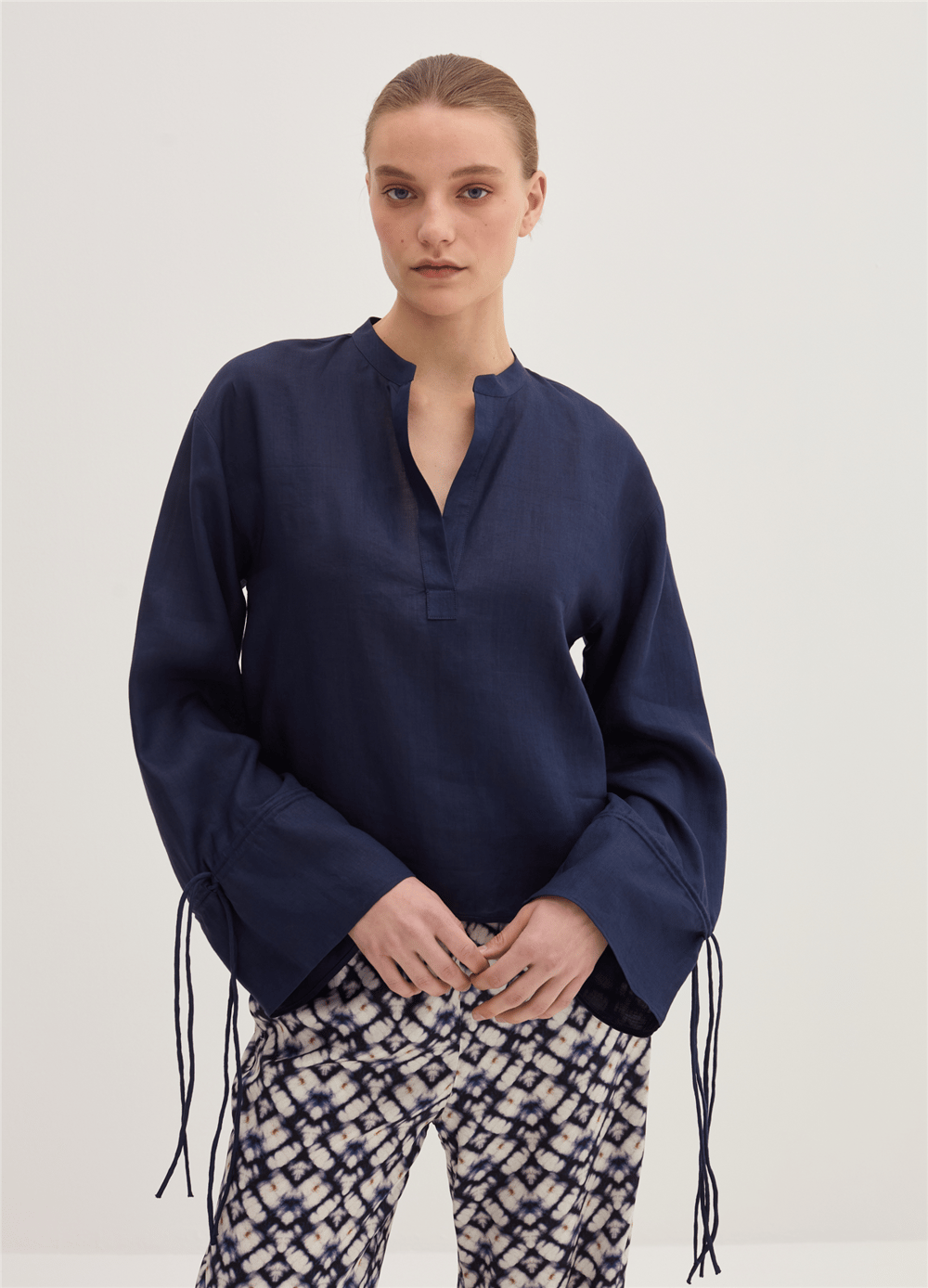 Bağcık Detaylı Oversize Rami Lacivert Bluz
