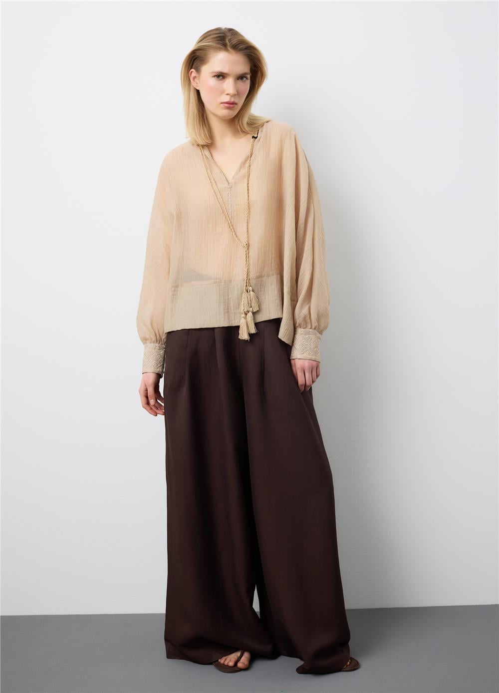 Bej Lyocell Karışımlı Regular Bluz
