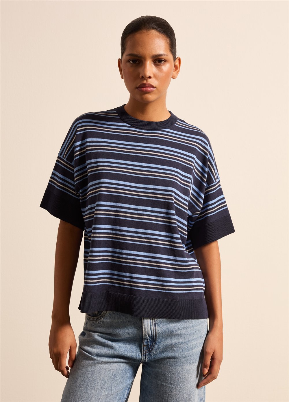 Lurex Detaylı Çizgili Crepe Siyah Tişört