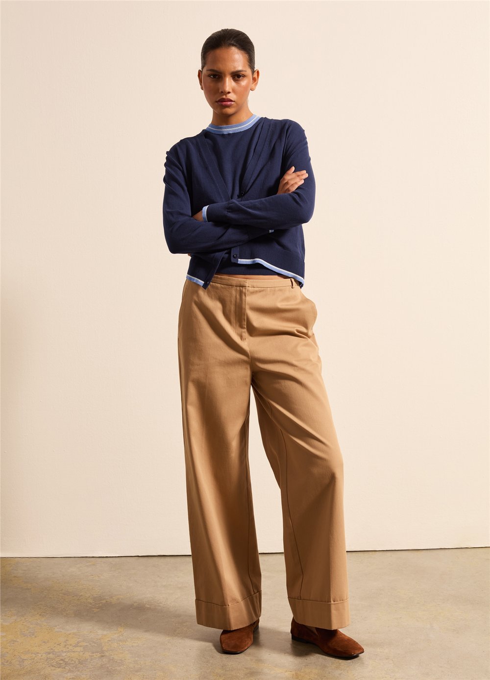Lurex Şerit Detaylı Crepe Lacivert Hırka