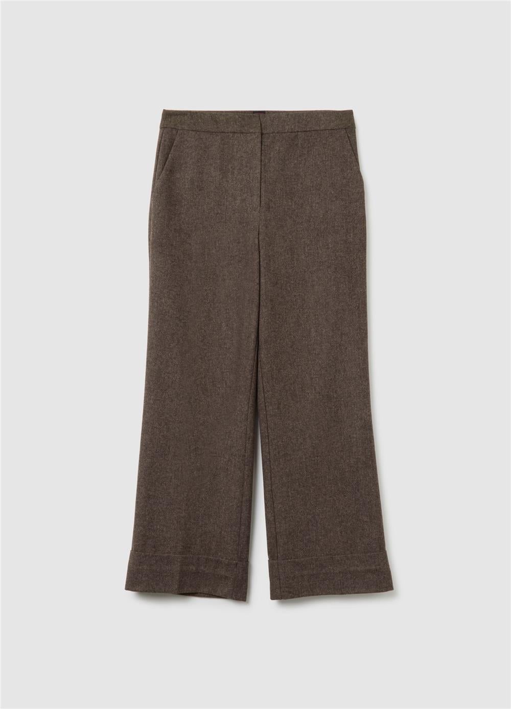 Normal Kesim Paçalı Pantolon