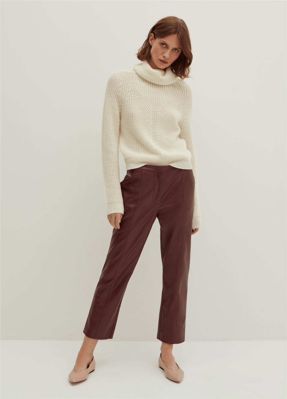 Parlak Görünümlü Bordo Carrot-Fit Pantolon