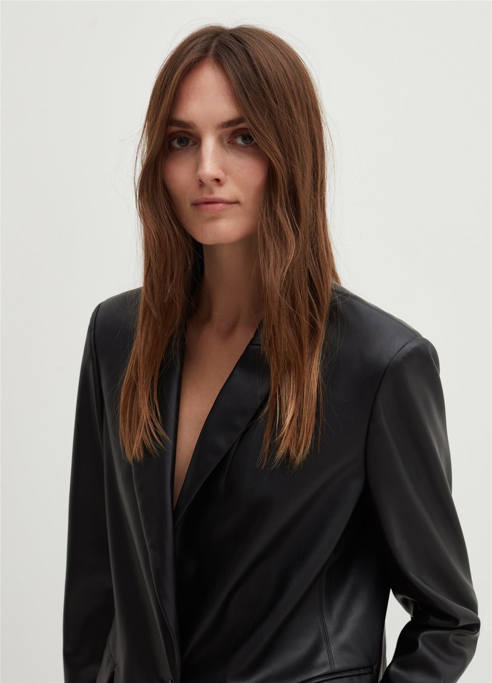 Parlak Görünümlü Siyah Blazer Ceket
