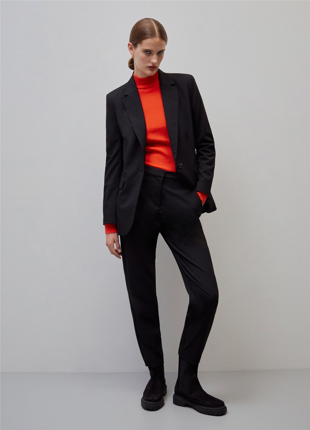 Tek Sıra Düğmeli Düz Kesim Siyah Blazer Ceket