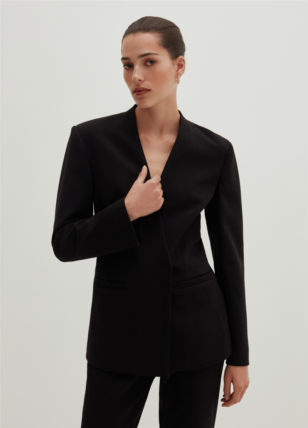 Yan Yırtmaçlı Siyah Kruvaze Blazer