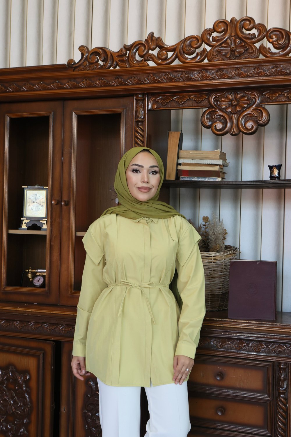 Kadın Bağlamalı Pileli Poplin Gömlek