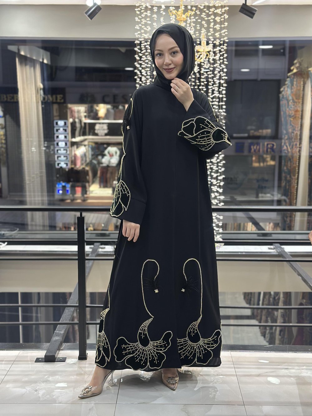 ALALE ABAYA