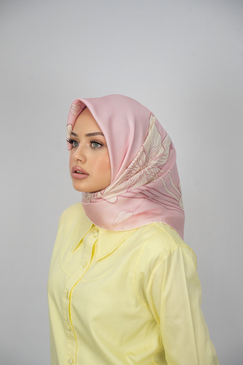 CHIARA PEMBE TİVİL İPEK EŞARP 90x90