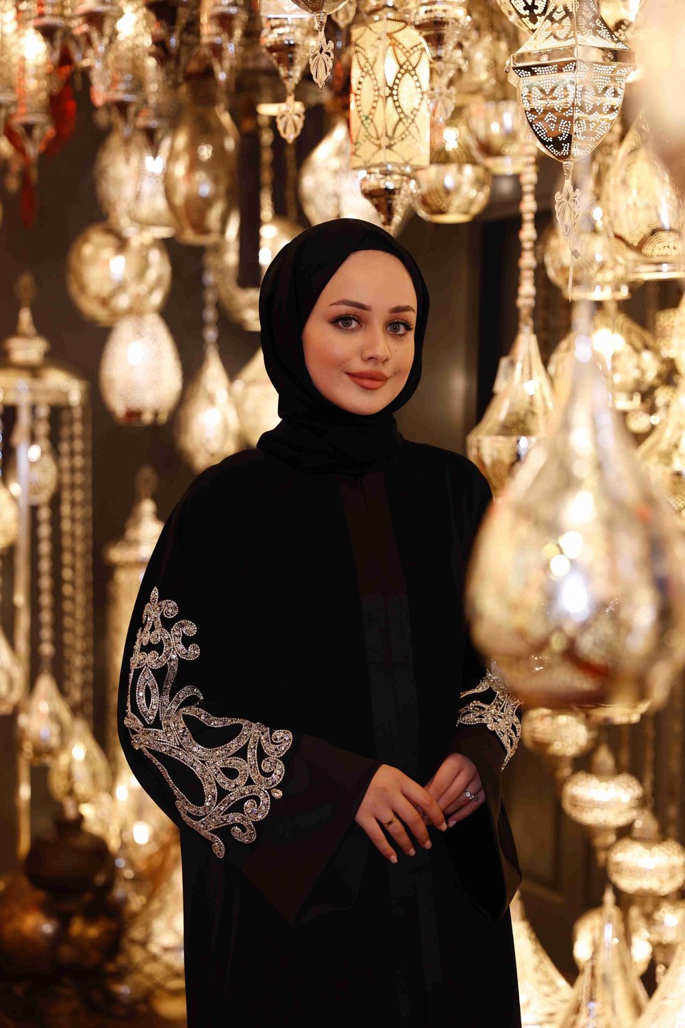 FERZAN ABAYA