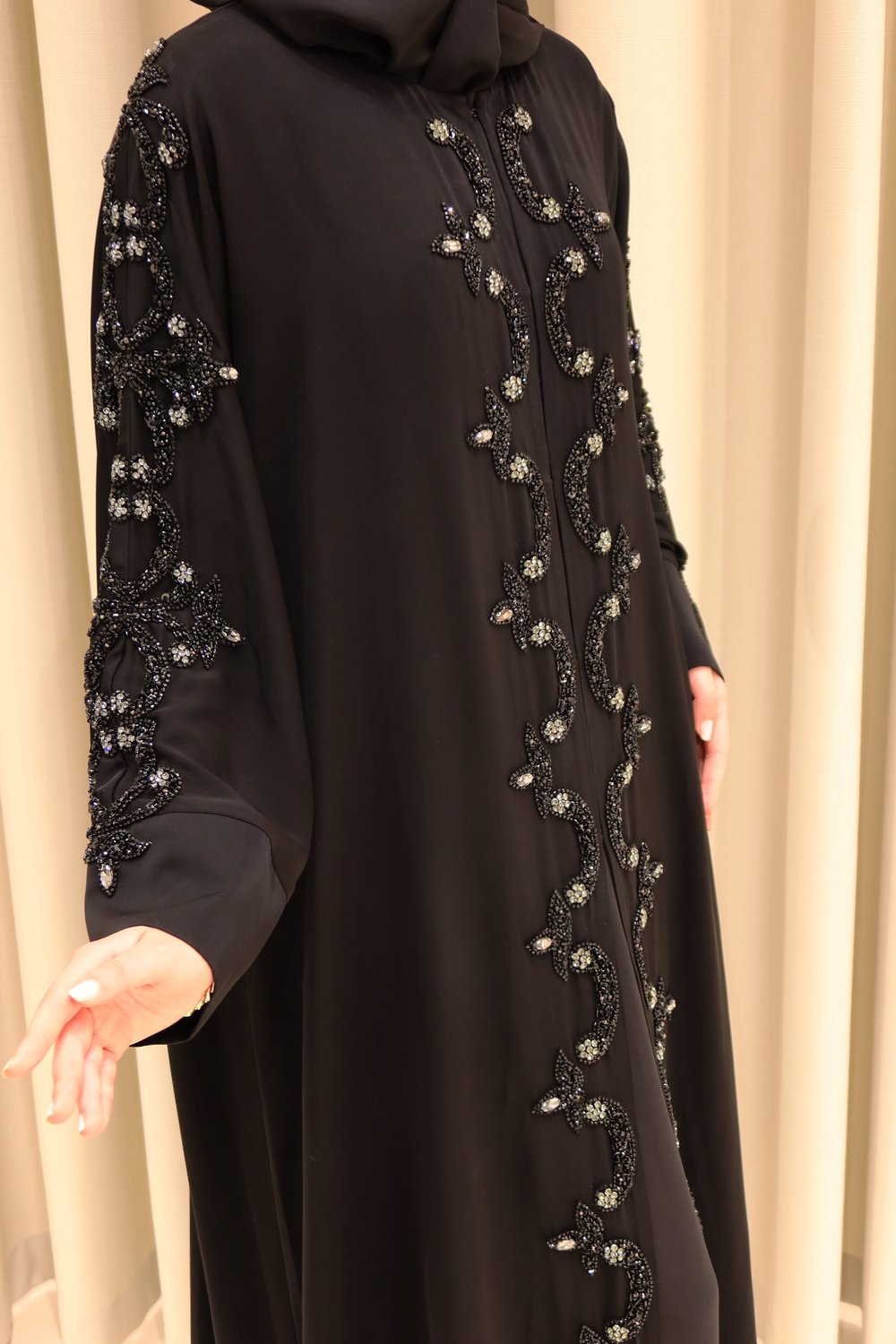 MİNA SİYAH ABAYA