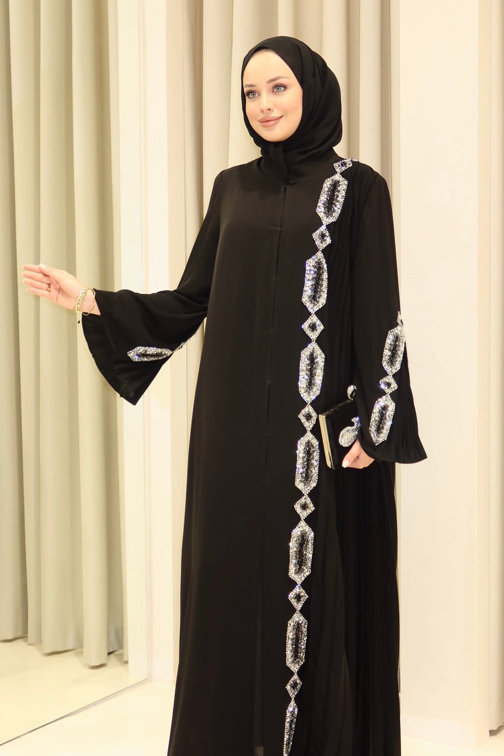 PİLİSE DETAY ABAYA