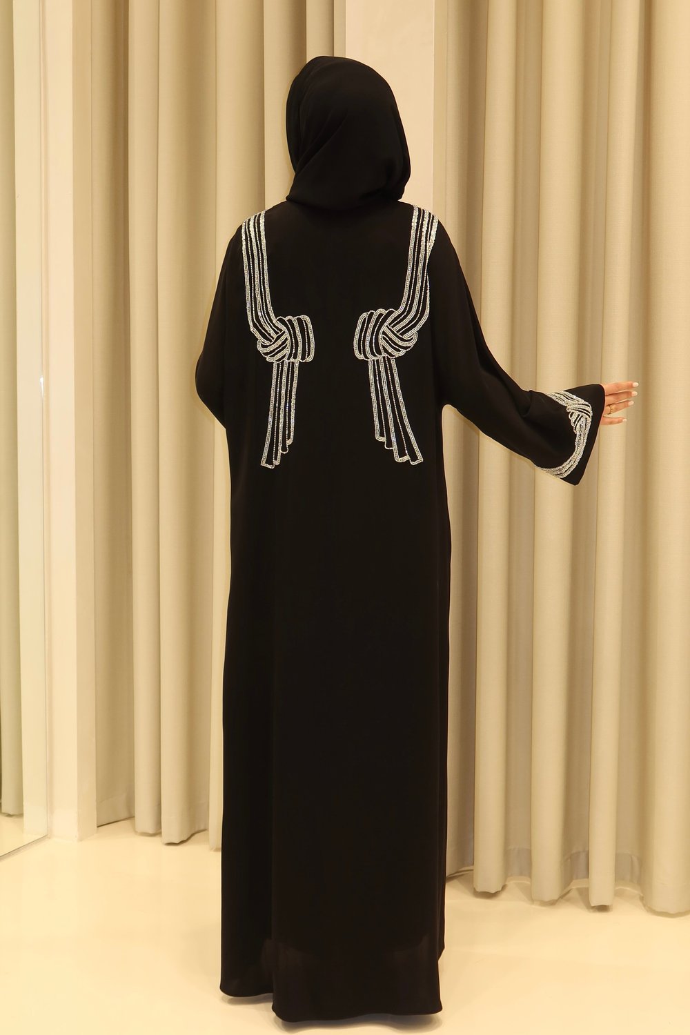 YUTAB ABAYA