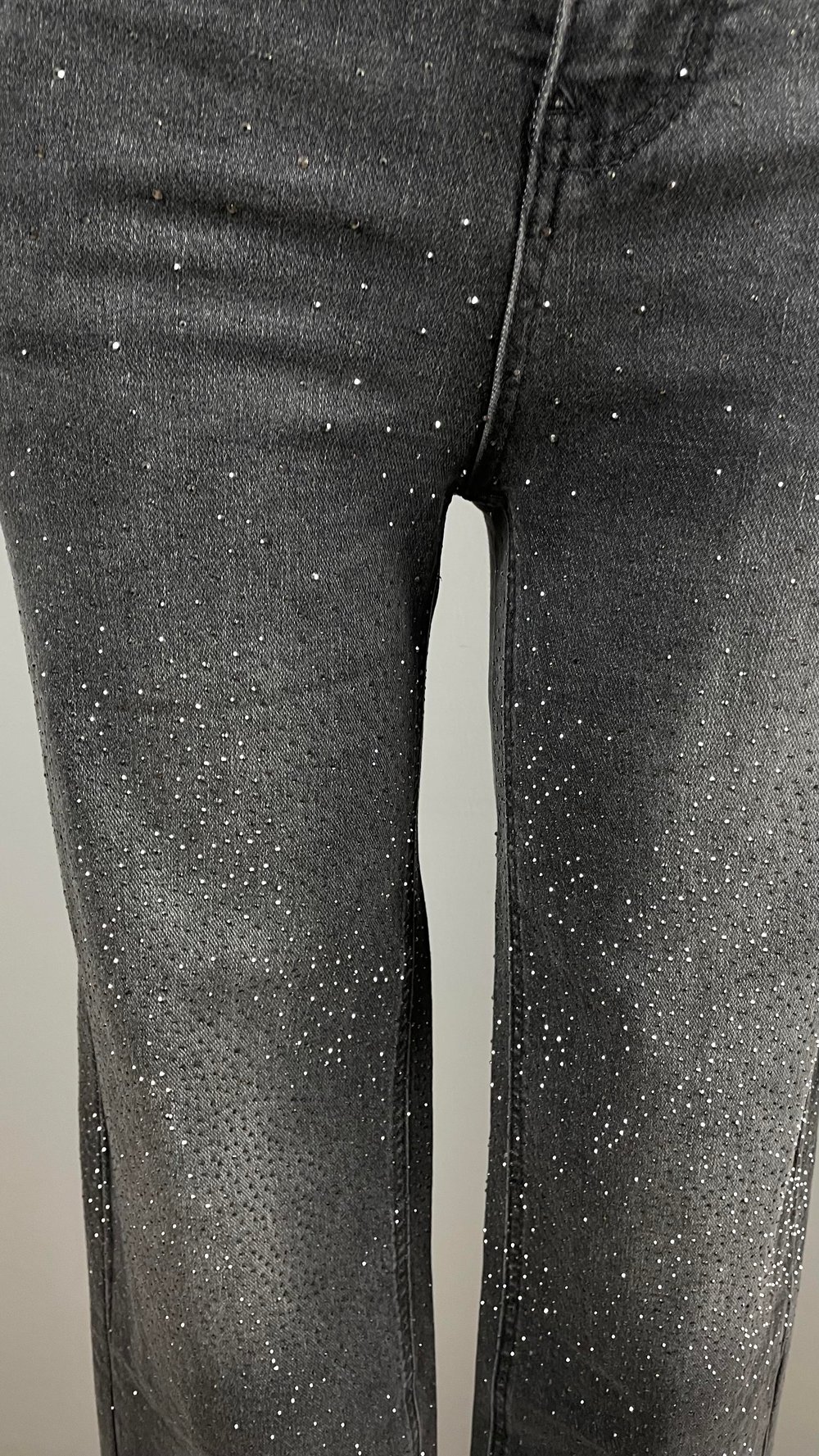 Taş Detaylı Boru Paça Ligralı Jean