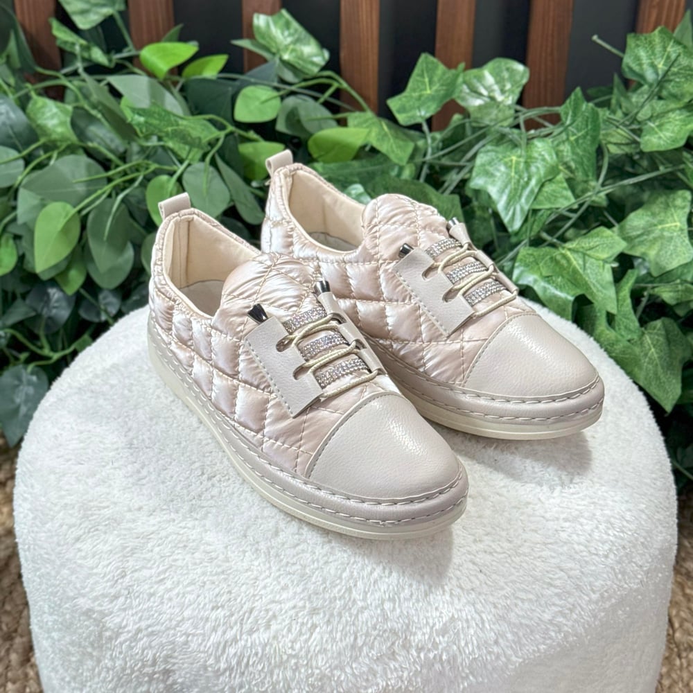 PARAŞÜT KUMAŞ BAĞCIKSIZ TAŞLI SNEAKERS M1184
