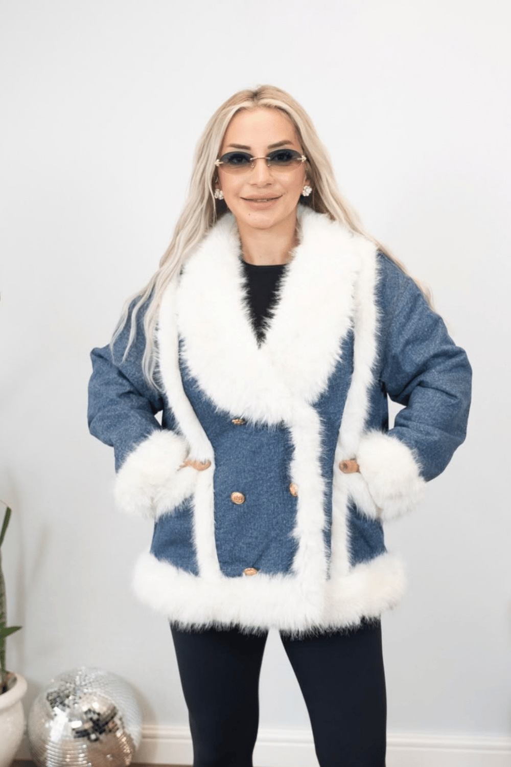 Beyaz Kürklü Denim Ceket