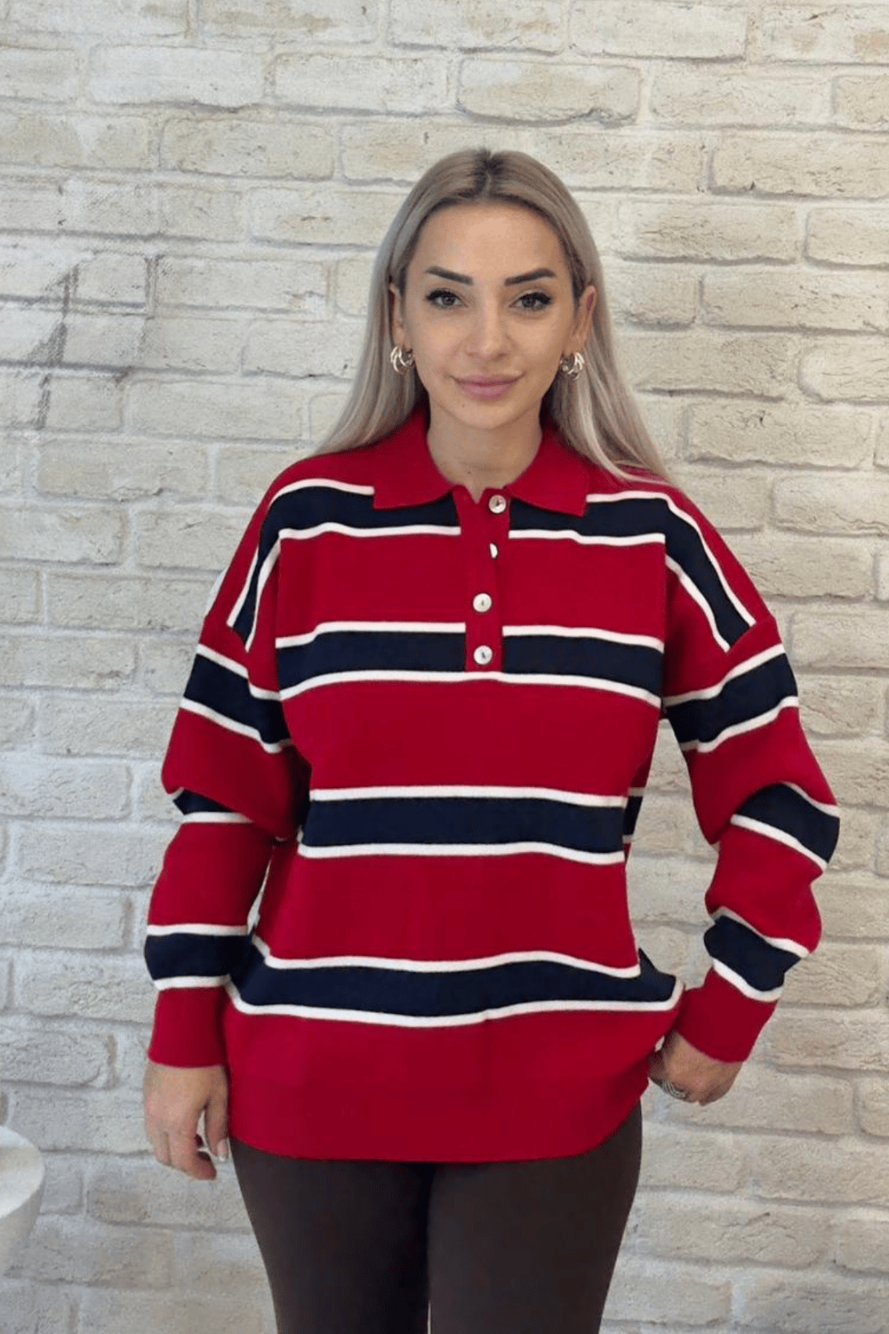 Kırmızı Polo yaka uzun kol şeritli kazak