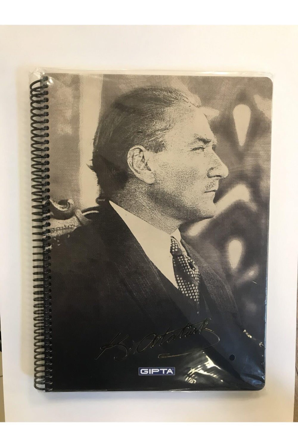 Atatürk Resimli Sert Kapak A4 100 Yaprak Kareli