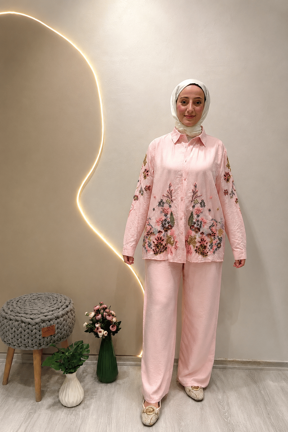 TAŞ İŞLEMELİ GÖMLEK Pembe
