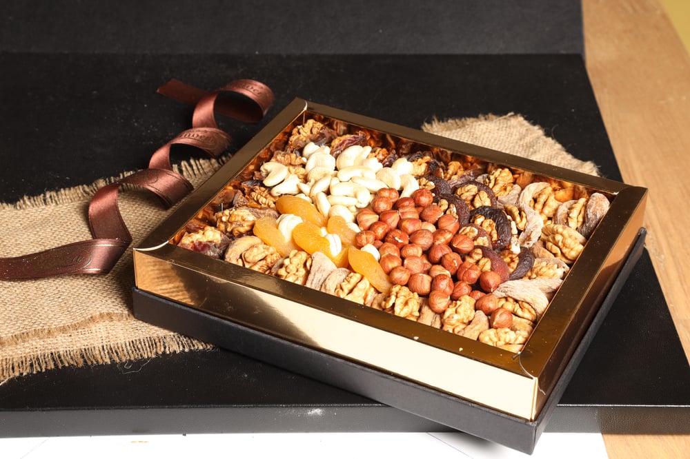 SİYAH KUTU YAŞYEMİŞ 930 GR