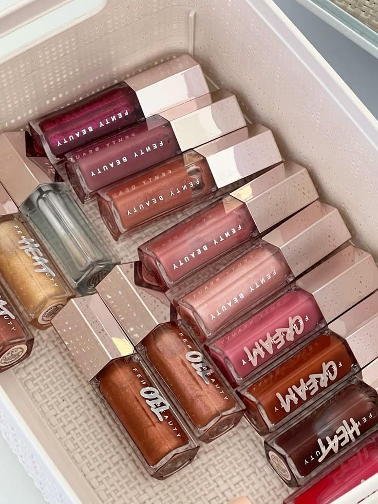 FENTY Gloss Bomb Universal Lip Luminizer - fenty glow