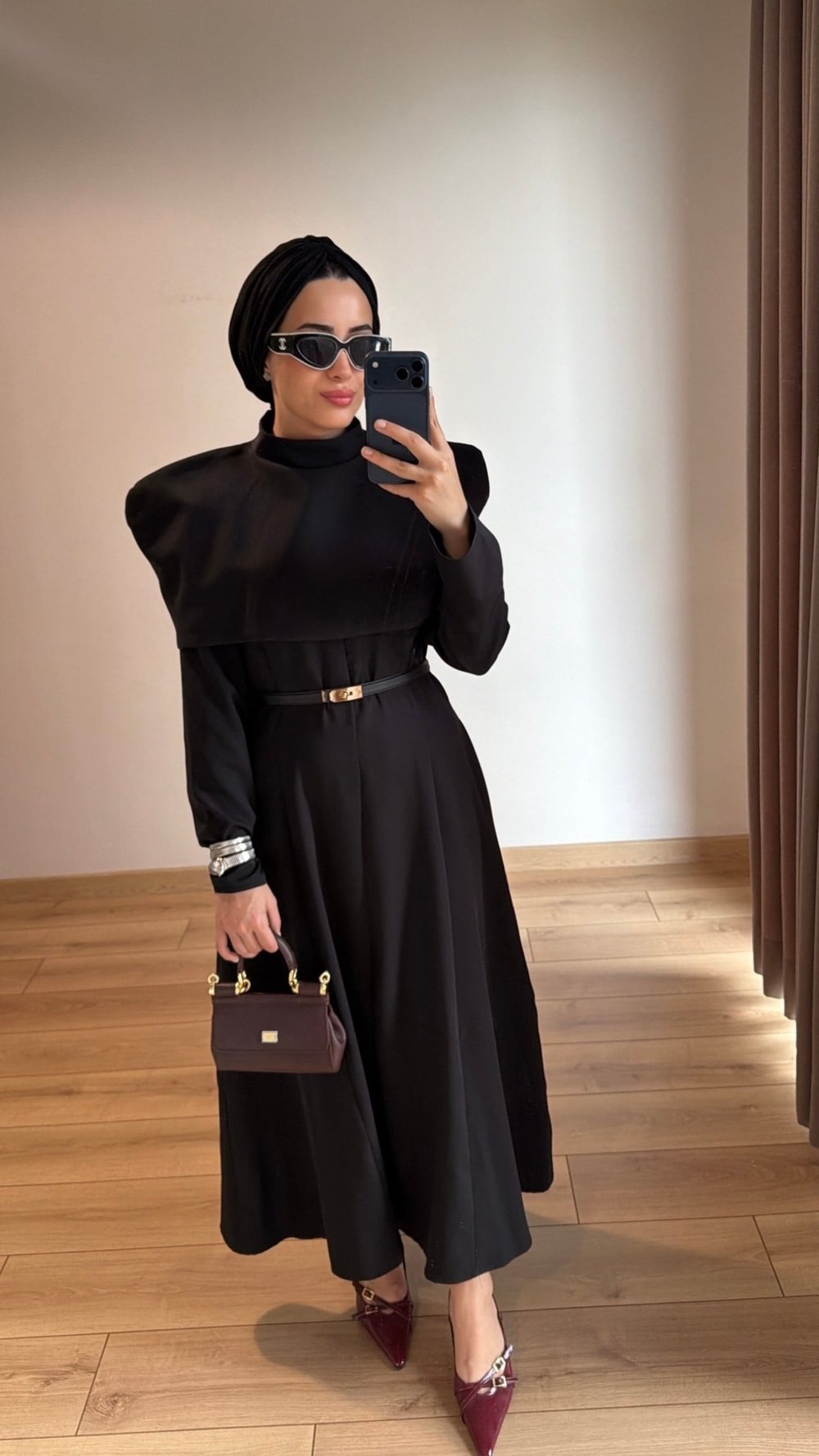 Herme Noir Kemerli Elbise
