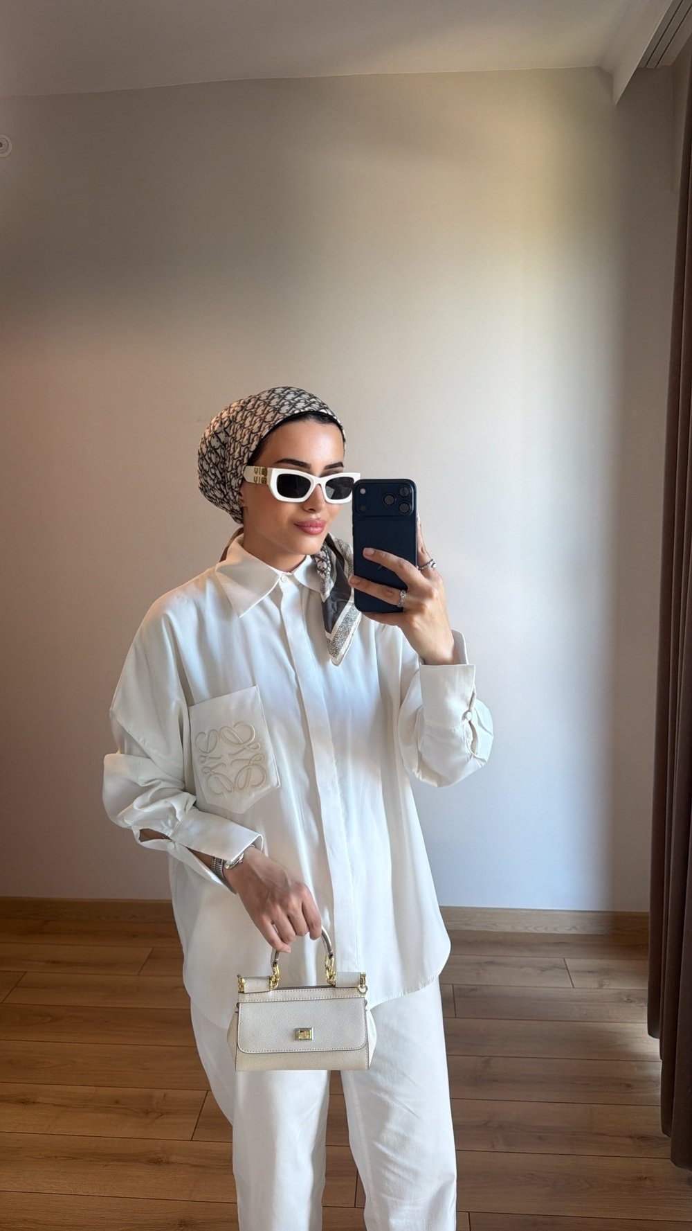 Nakış Detaylı Oversize Gömlek-Beyaz