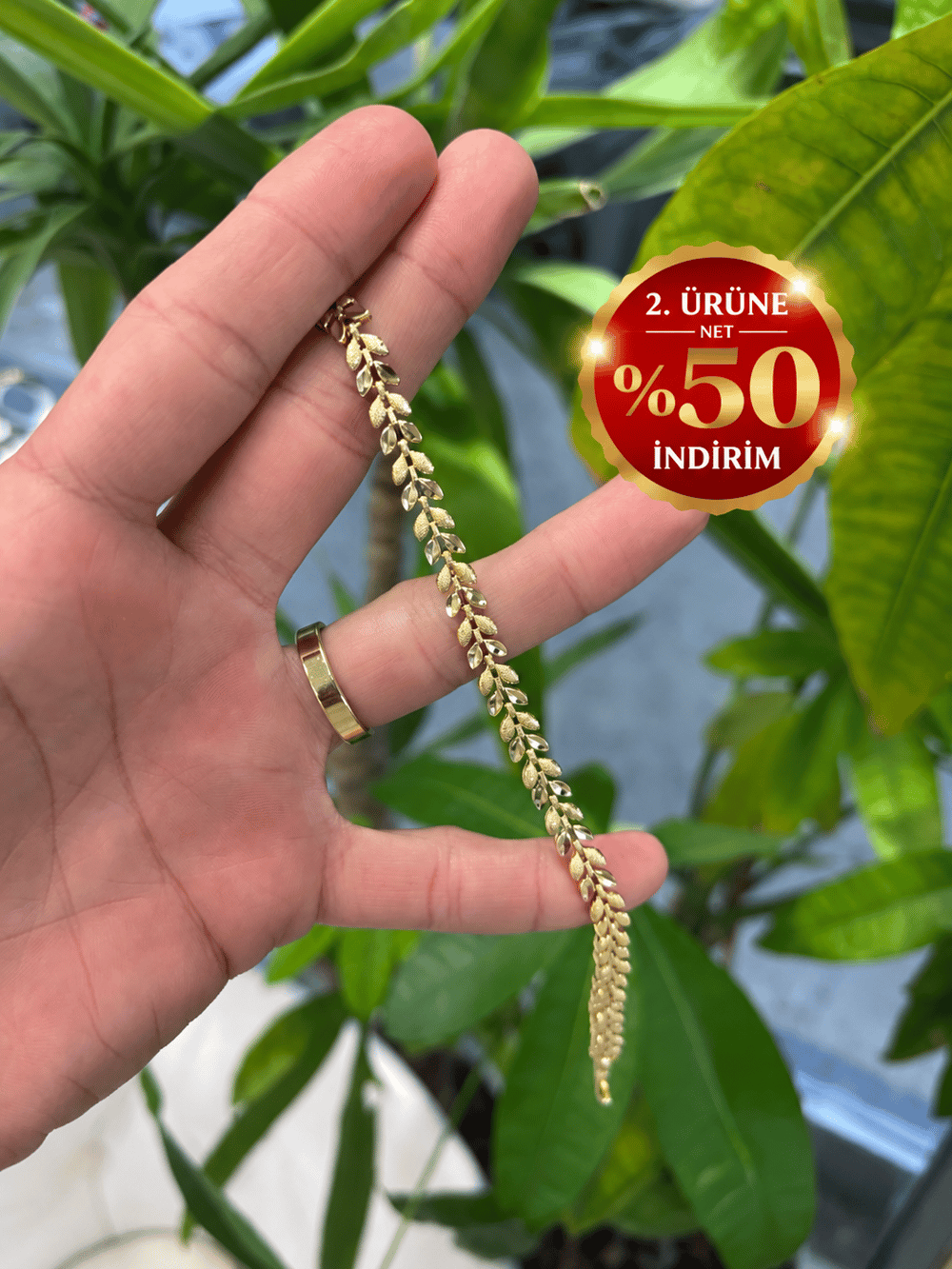Halow Model Taşlı Gold Altın Kaplama Bileklik