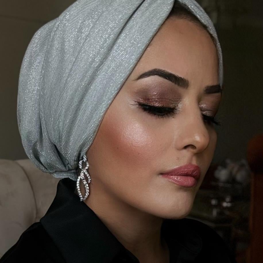 Gri simli dolgusuz drape model