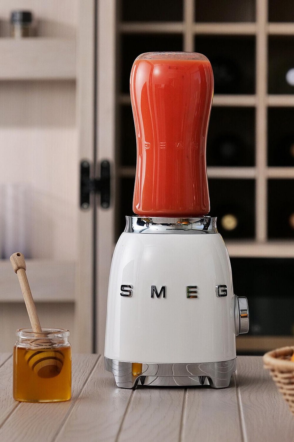 smeg-50s-style-retro-personal-blender--23bd03.jpg