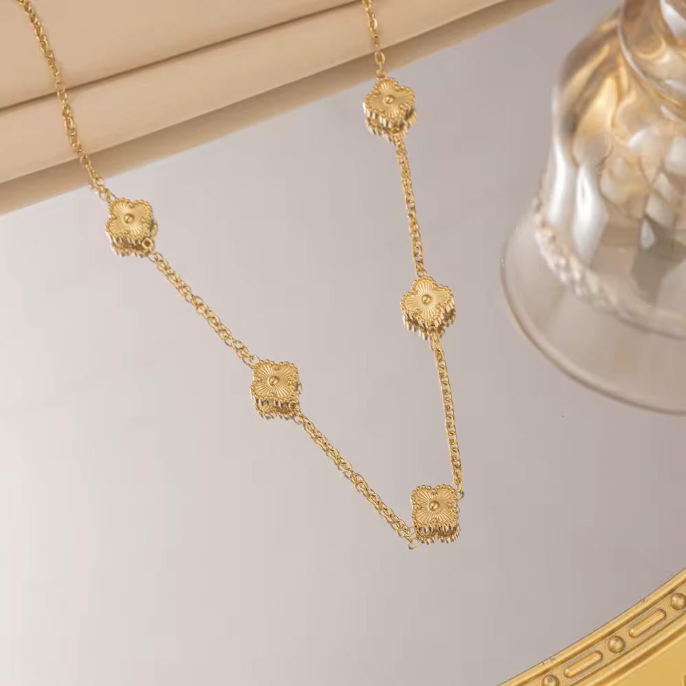Patela Gold Zincir Gold Yonca Kolye