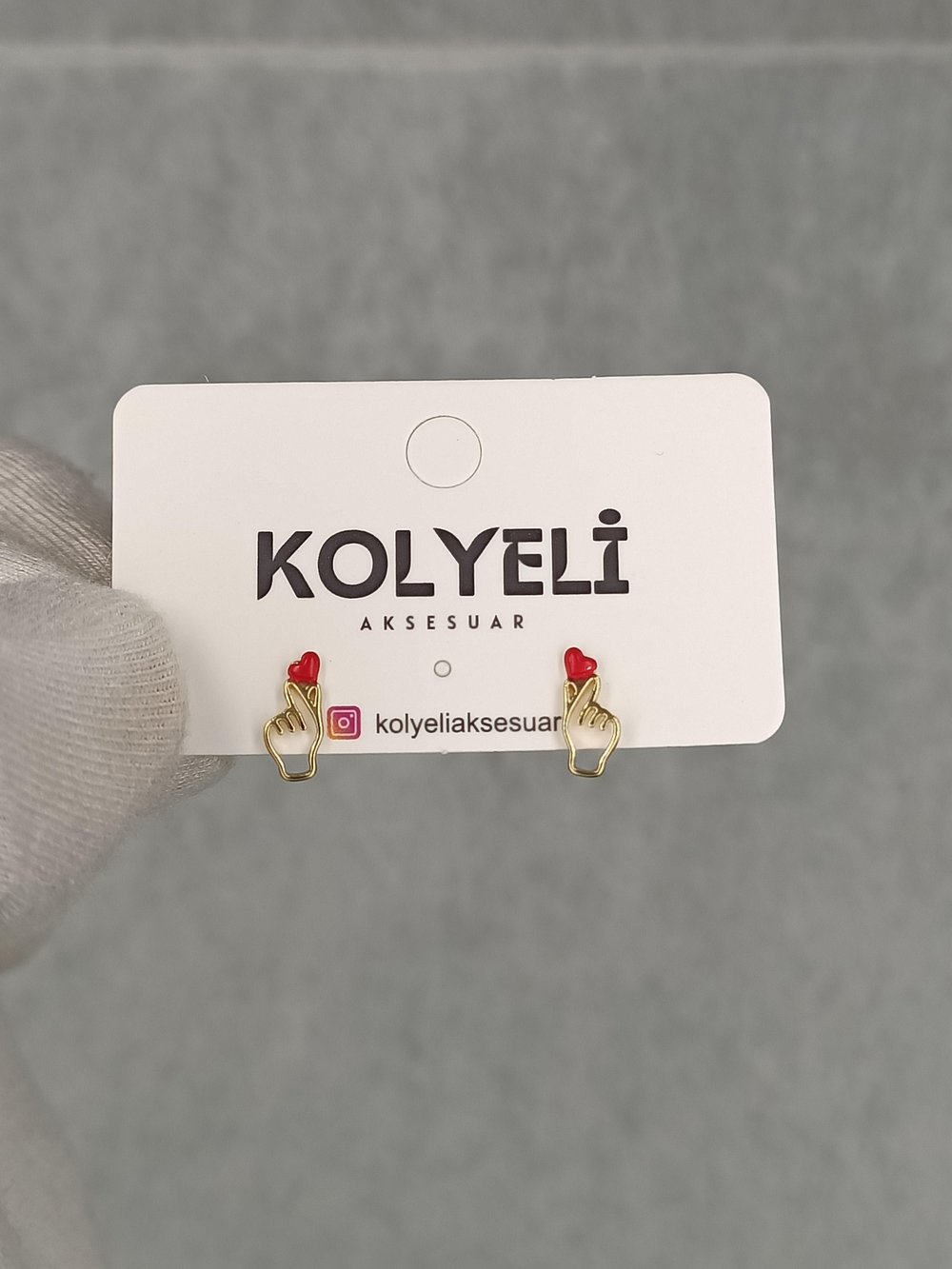 Kolyeli kalp küpe