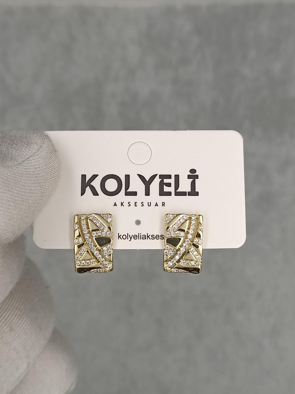 Kolyeli new3 küpe (14 ayar altın rengi)
