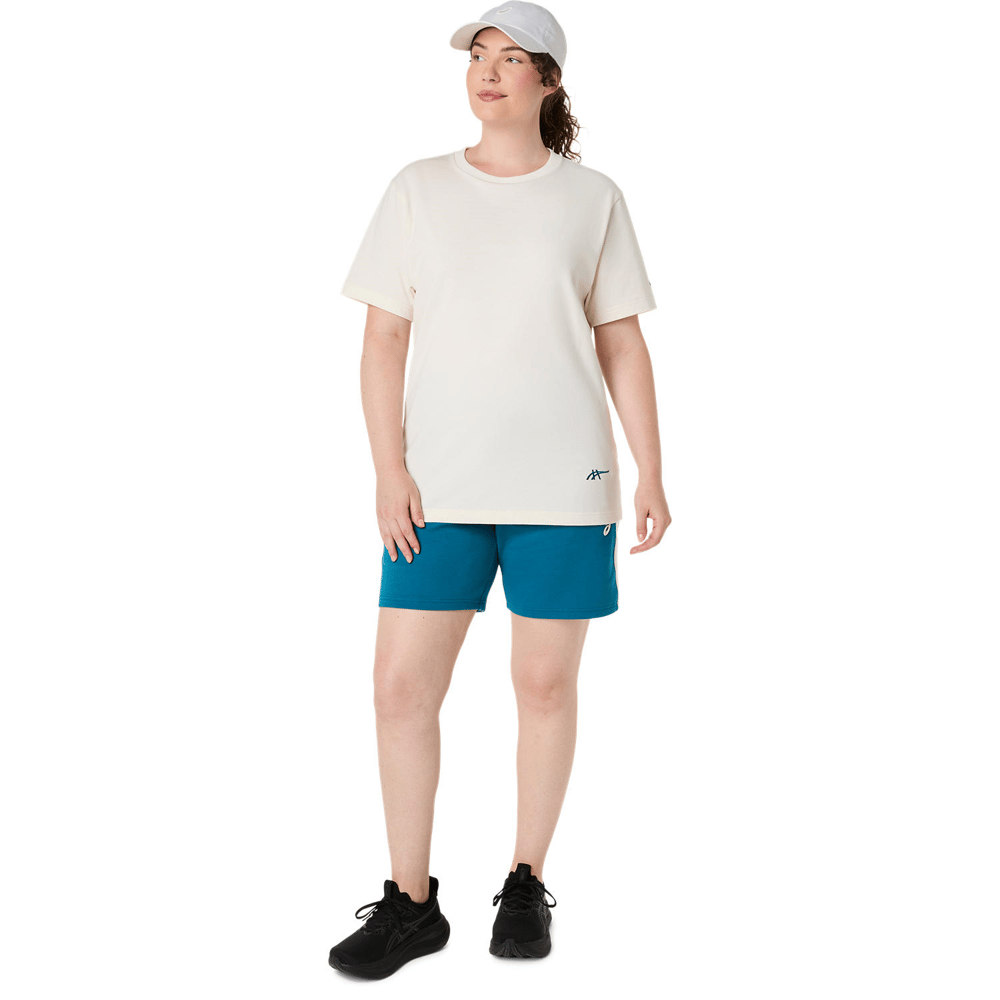 essential-cap-de5cc5.jpg