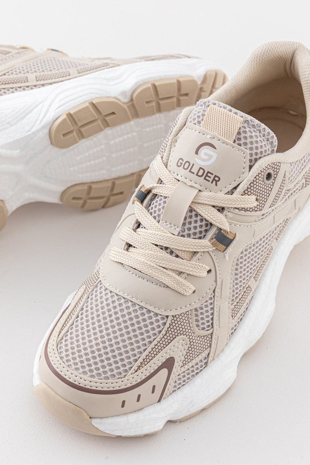 Kadın Günlük Bej Sneaker Bağcıklı Dolgu Topuk Rahat Spor Ayakkabı