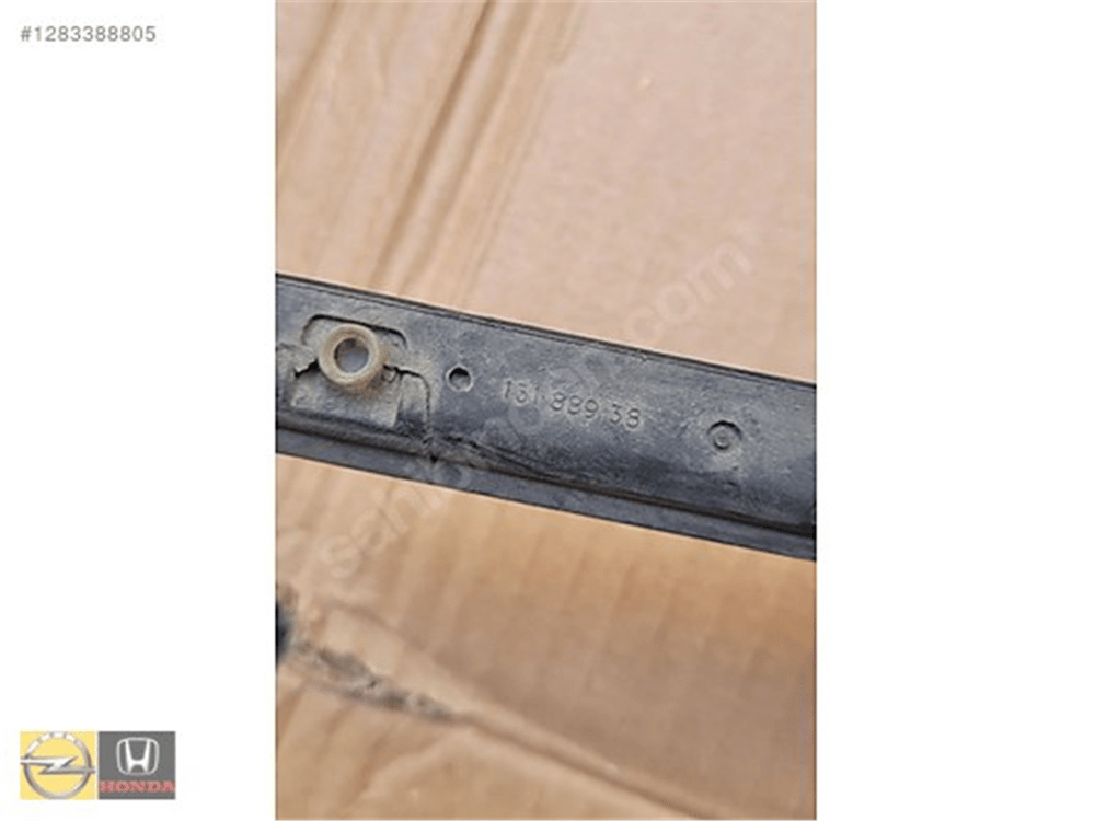 OPEL CORSA D CORSA E 2007 SONRASI ÖN KAPI CAM KENAR DIS ÇITASI : L 5154217