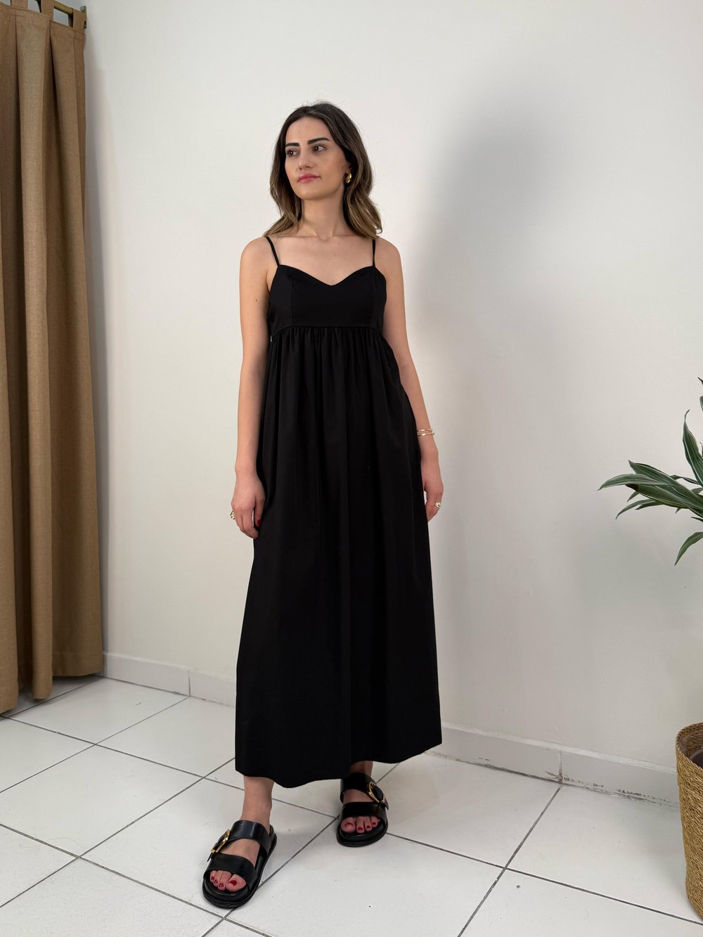 Siyah Askılı Poplin Elbise