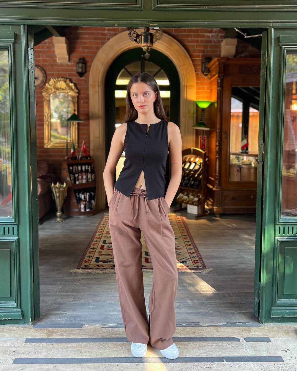 Kahverengi Beli Büzgülü Wide Leg Kumaş Pantolon 