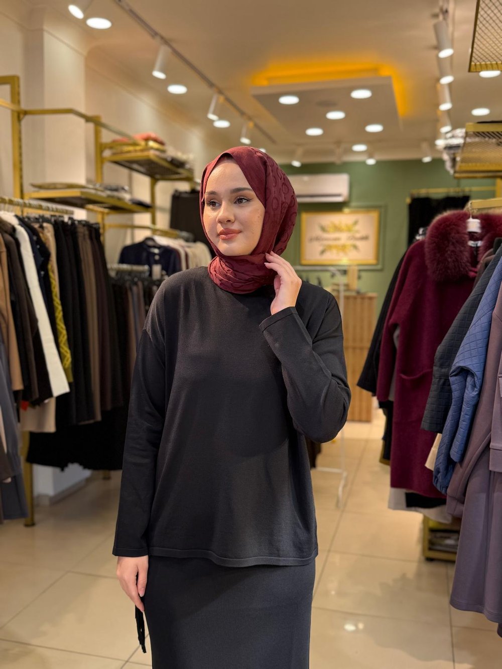 Tığ Triko Püskül Detaylı Bluz Etek Rayon Takım 21983 Siyah