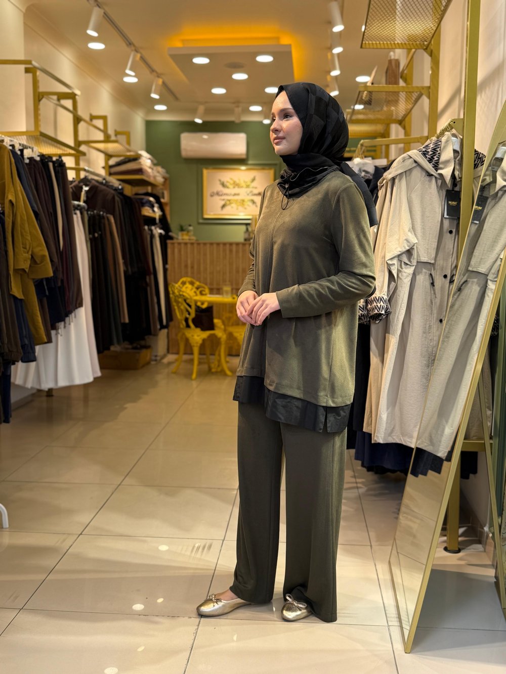 Nuss 1008 Boyun Detaylı  Pantolonlu Takım Yeşil