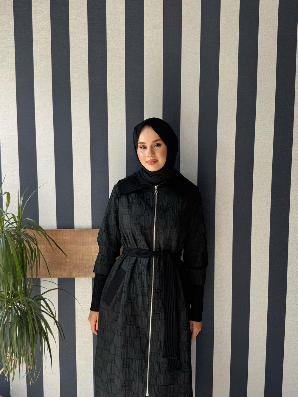 Nuss 6004  Şal Yaka Kendinden Kabartma Desen Kap Siyah