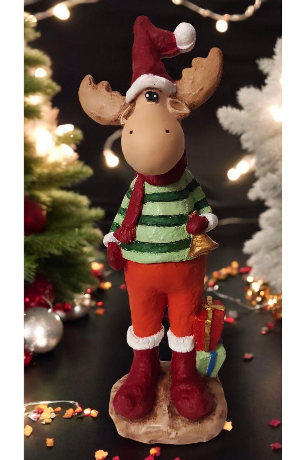 El Boyaması Yılbaşı Geyik Adam Polyester Biblo 22 cm