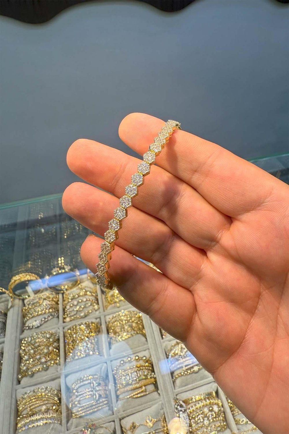 Zirkon Taşlı 14 K Yeşil Altın Renk Vip Serisi Bileklik