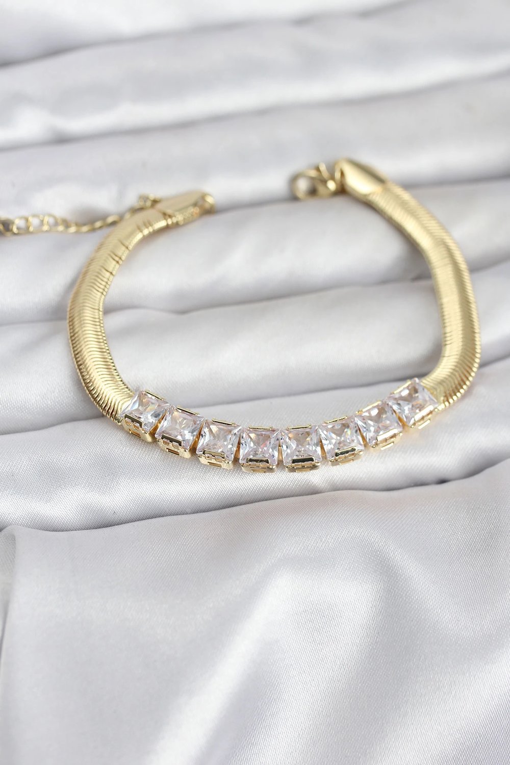 316l Çelik Gold Renk Kare Zirkon Taşlı Yılan Zincirli Kadın Bileklik