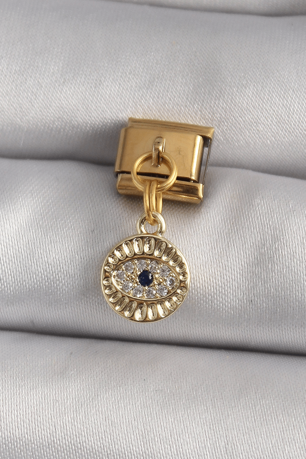 316l Çelik Gold Renk Sallantı Zirkon Taşlı Göz Model Nomination Charm