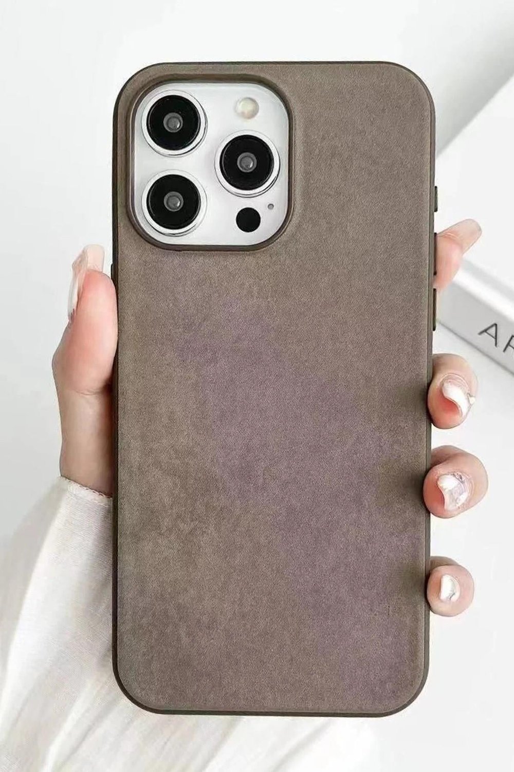 Mey İthalat®  iPhone 15 Pro Max Kılıf Karen Magsafe Kapak - Kahverengi