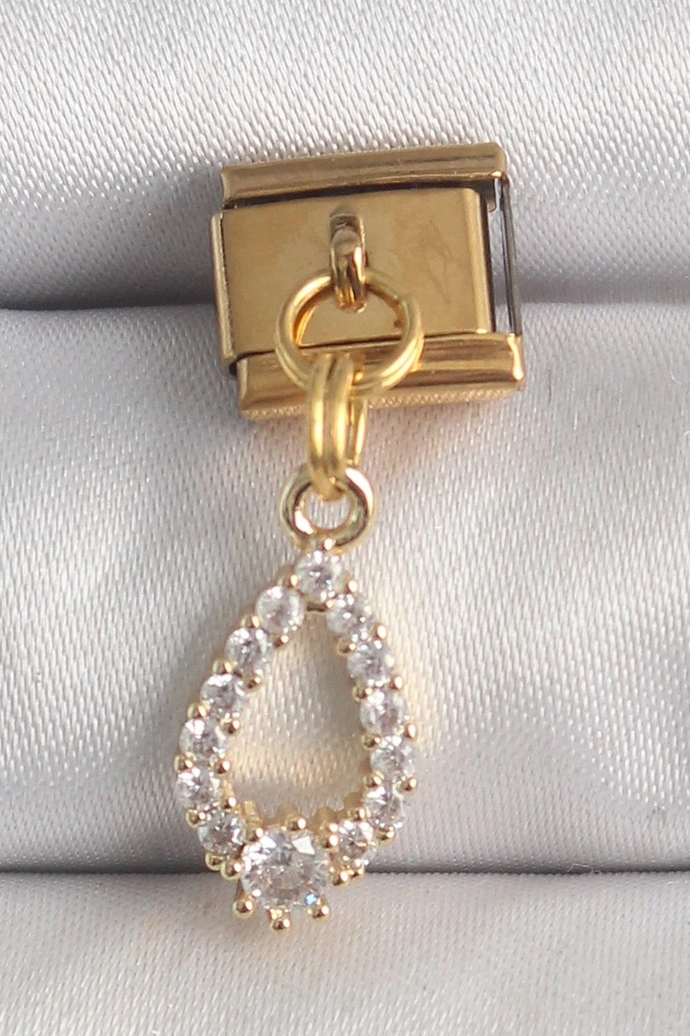 Mey İthalat® 316L Çelik Gold Renk Sallantı Zirkon Taşlı Damla Model Nomination Charm