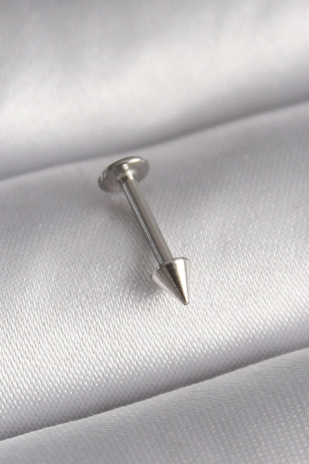 Mey İthalat® 316L Çelik Gümüş Renk Çivi Model Piercing