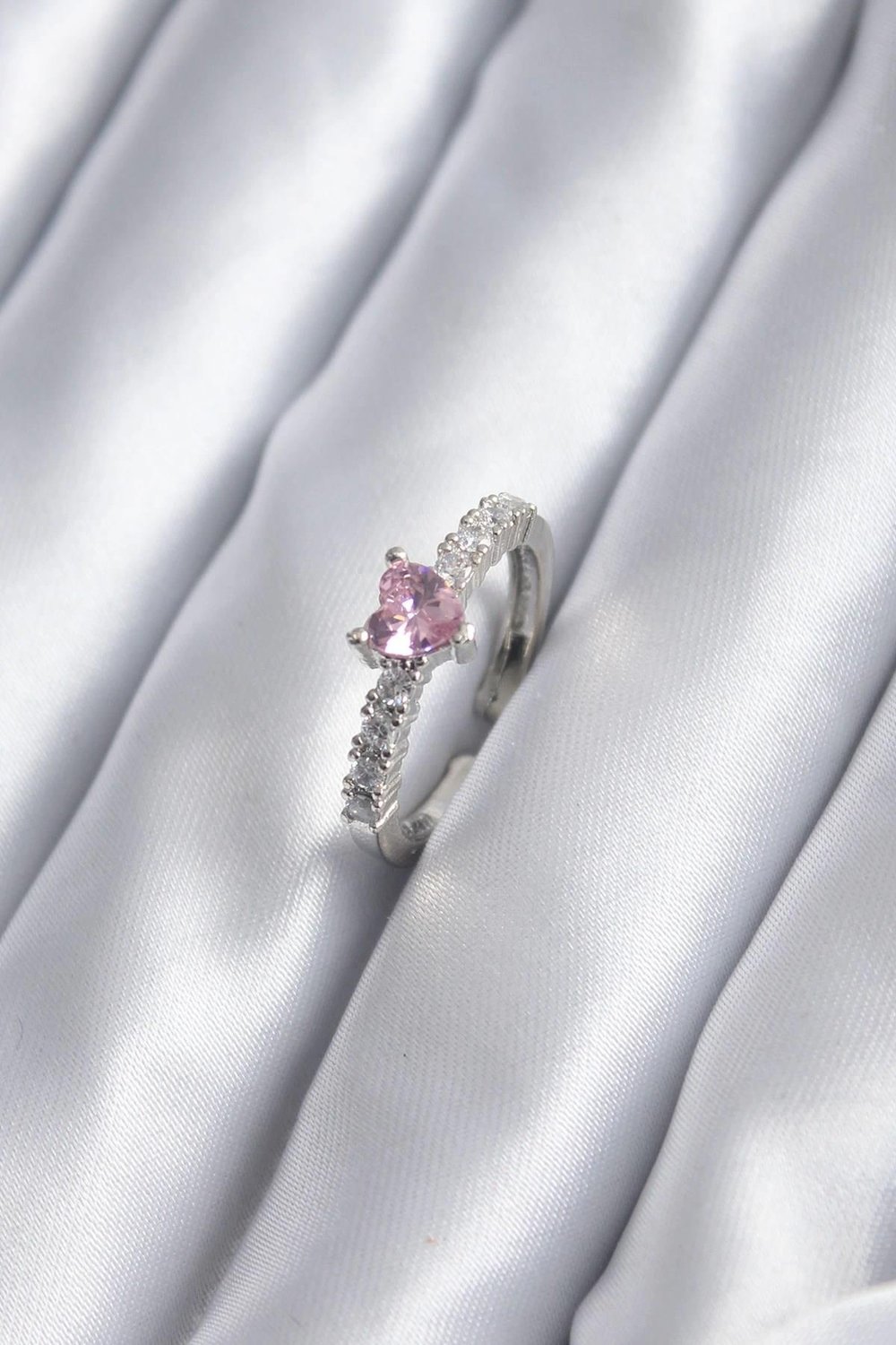 Mey İthalat® Gümüş Renk Zirkon Taşlı Pembe Kristal Kalp Model Kadın Yüzük
