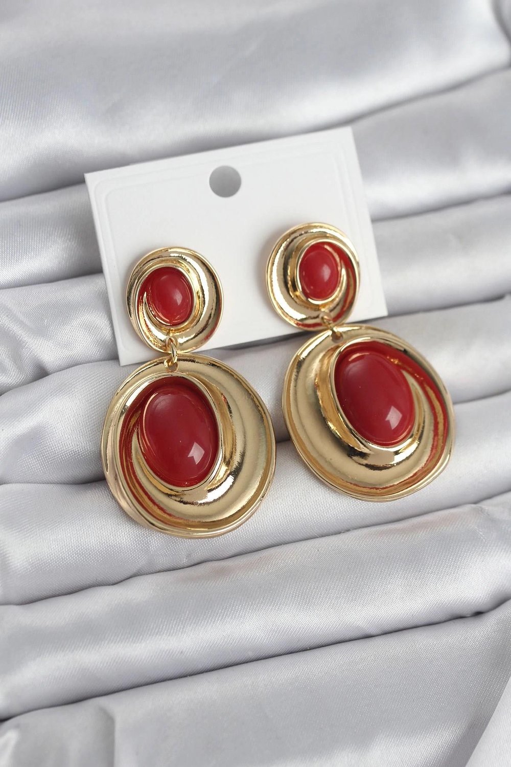 Mey İthalat® Kırmızı Sallantılı Damla Model Gold Renk Vintage Kadın Küpe